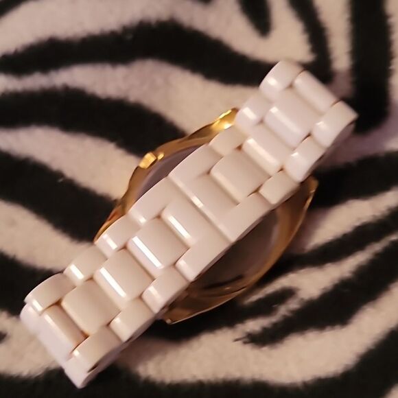 Anne Klein White/Gold Women\'s Watch 10/9178 Y121E Wristwatch Analog Not Ceramic‎ main image 7